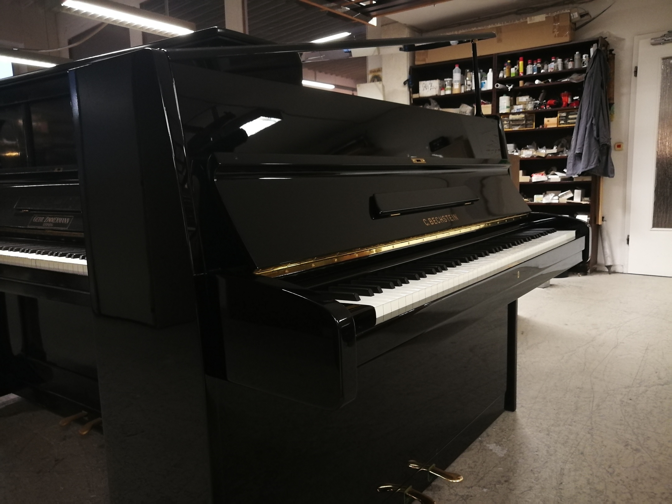 Bechstein 114 M Modern von 1969 in Schwarz poliert